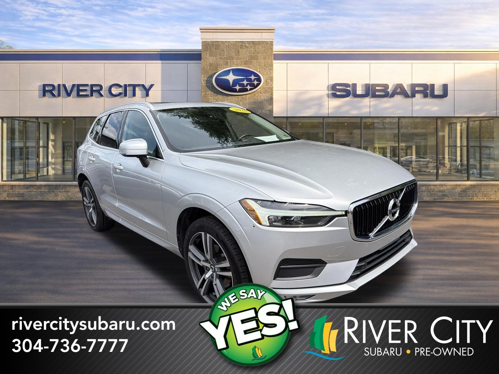 2021 Volvo XC60 Momentum in Silver — front three-quarter view
